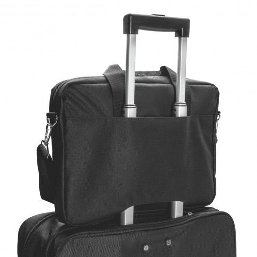 Swiss Peak Laptop Back Lifestyle